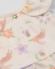Conjunto blusa con estampado de flores, conejitos, con moño lila y leggins blanco para bebé niña
