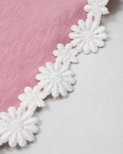 Conjunto blusa rosa con encaje de florecitas y leggins en rib para bebé niña