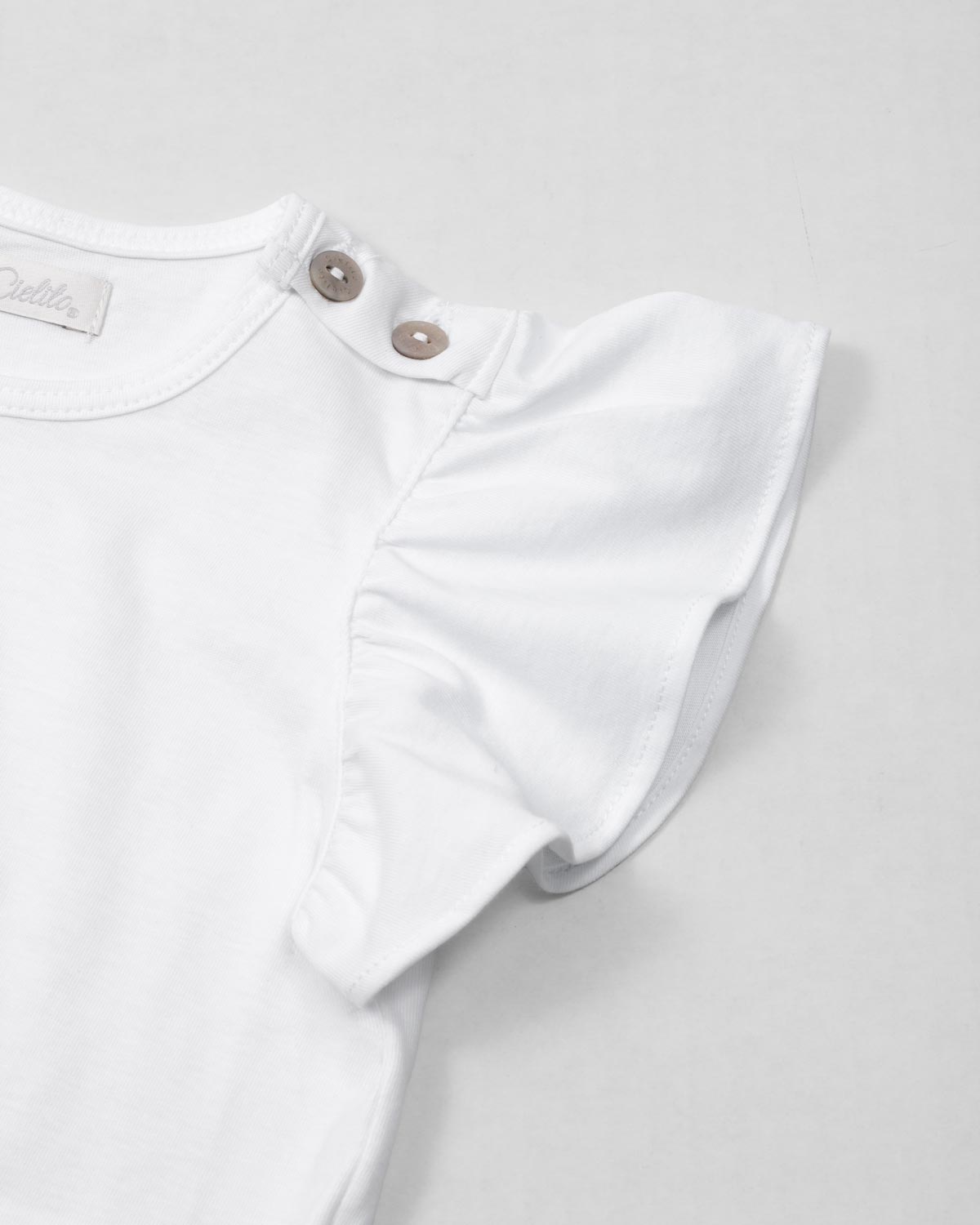 Conjunto body de mangas con bolero, estampado de conejito y short de líneas lilas para bebé niña