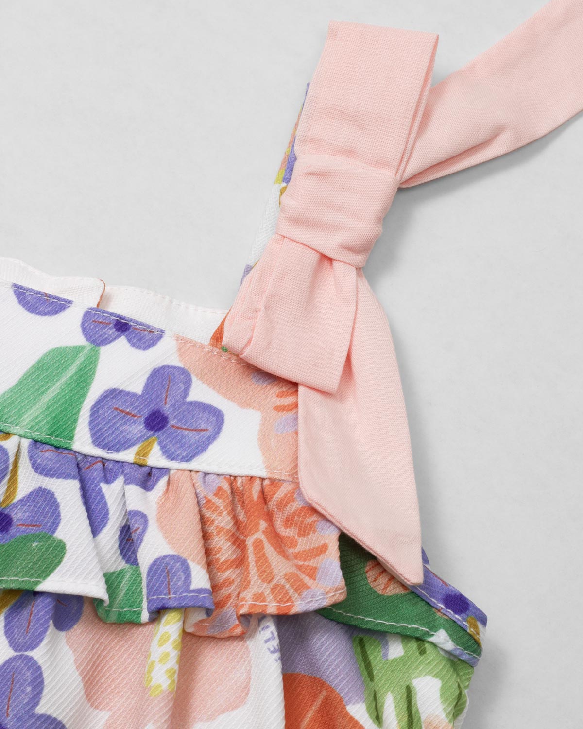 Vestido body con estampado de flores y detalle de moño rosa para bebé niña