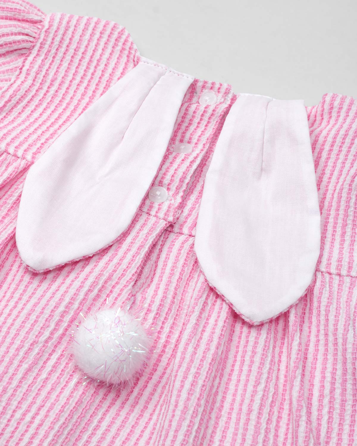 Vestido body de rayas rosa con orejas de conejito en espalda para bebé niña