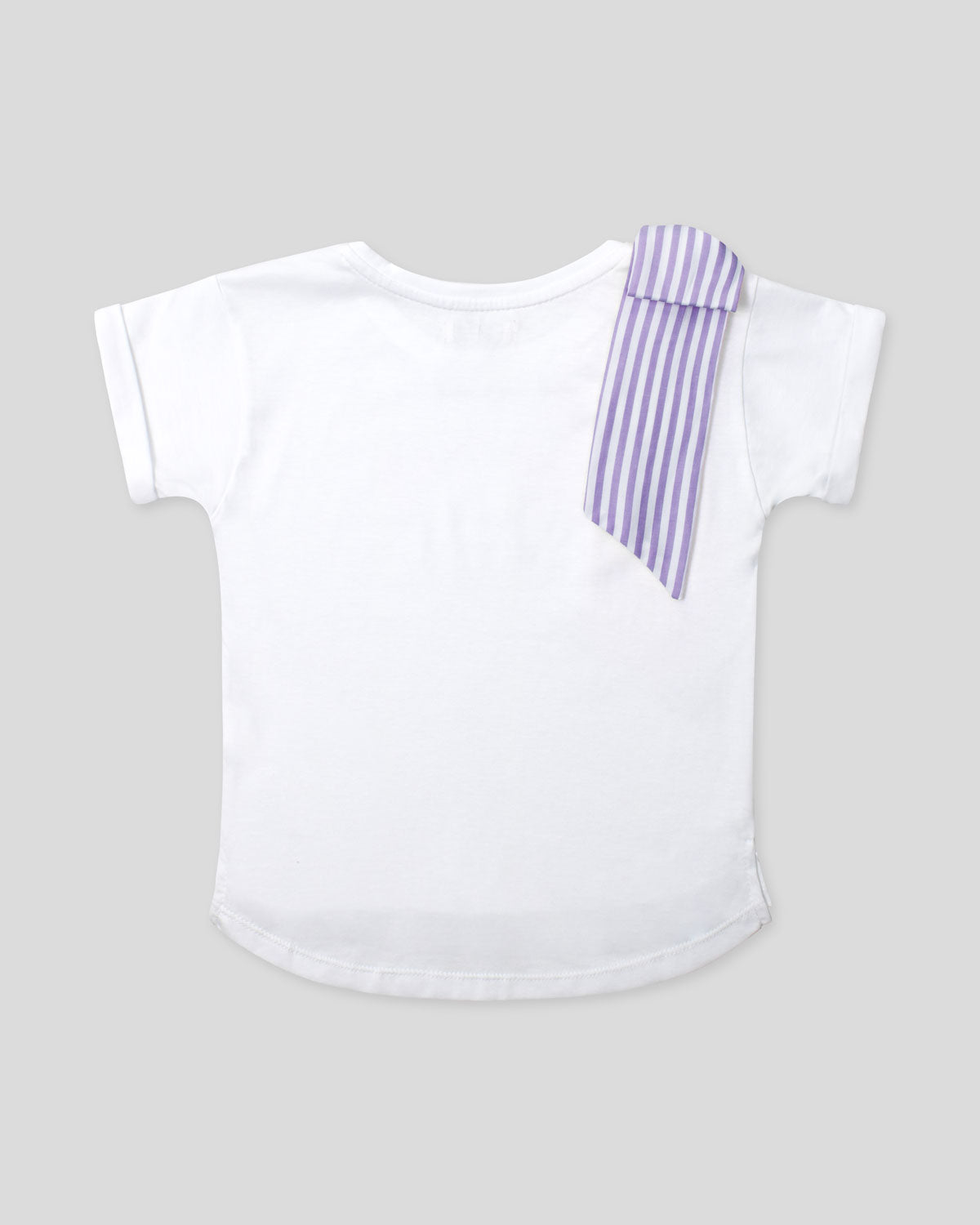 Camiseta blanca con estampado de corazones y moño en hombro de rayas lila para niña