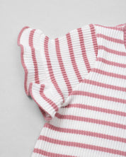 Blusa de rayas rosas con boleritos en mangas y estampado de cerezas para niña