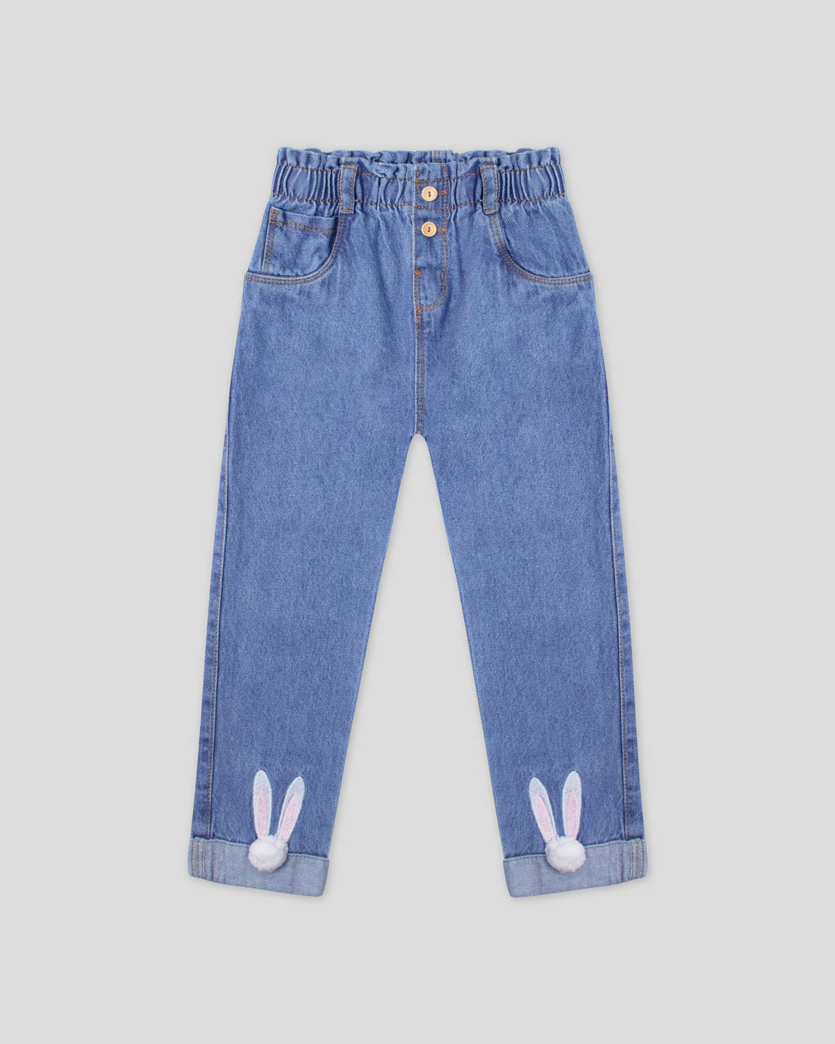 Jean denim con bordado de orejitas de conejo con pompom para niña