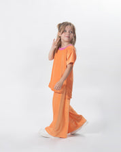 Conjunto camiseta y pantalón naranja con detalles morados para niña - Cielito