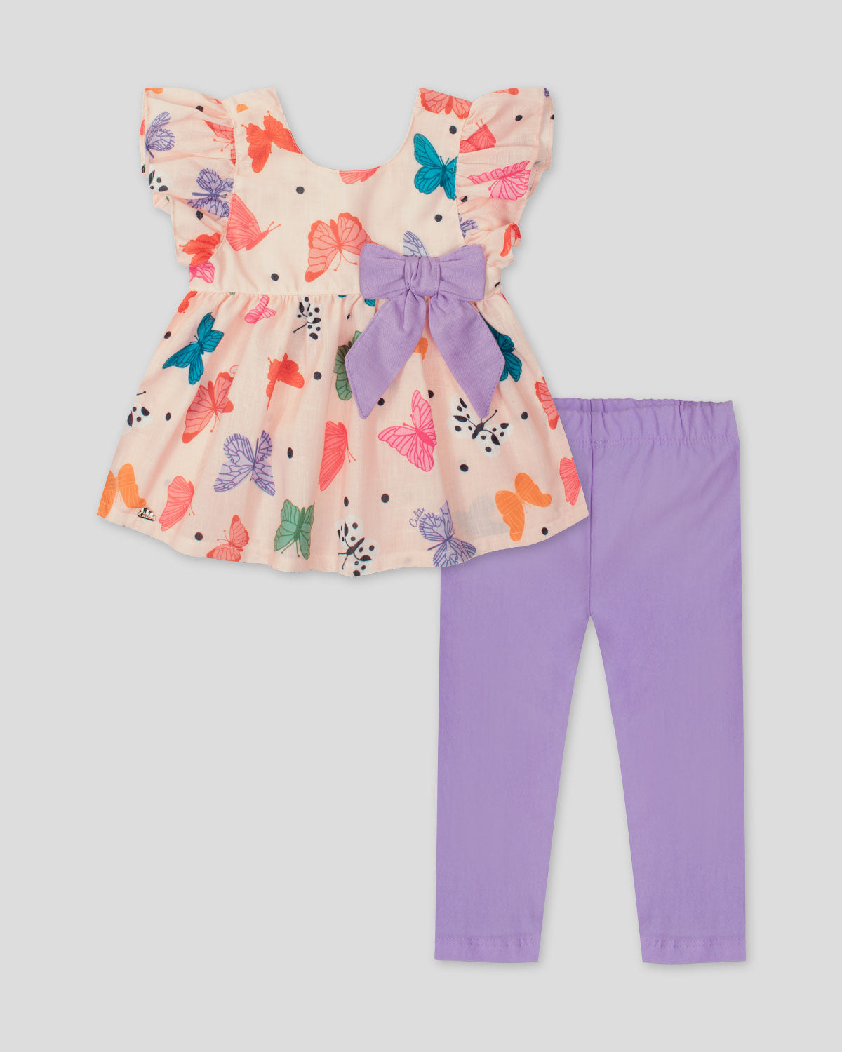 Conjunto blusa de mariposas con moño morado, detalle de bolero y leggins morado para bebé niña
