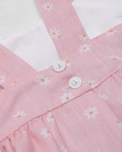 Conjunto blusa rosa estampadada de flores con boleros y short azul para bebé niña