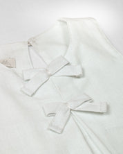 Conjunto blusa blanca y falda short azul para bebé niña