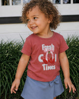 Conjunto camiseta roja con estampado Fresh Cool y falda short azul para bebé niña