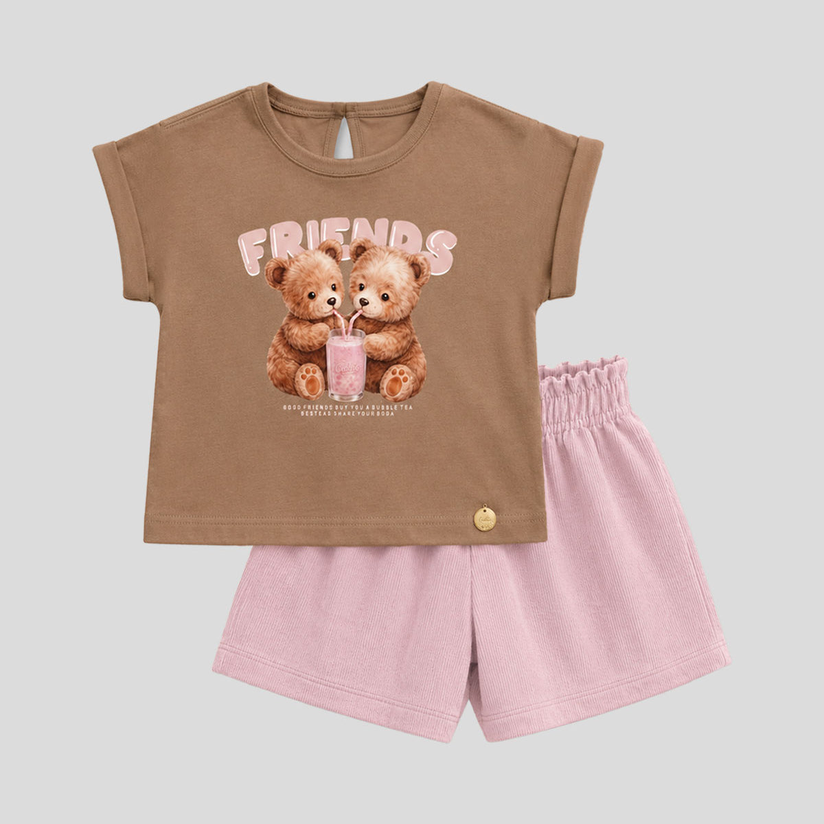 Conjunto camiseta café con estampado Friends y short rosa para bebé niña
