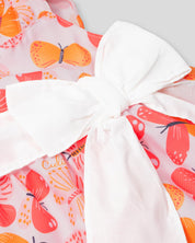 Vestido con estampado de mariposas, detalles de bolero, moño blanco y calzón para bebé niña
