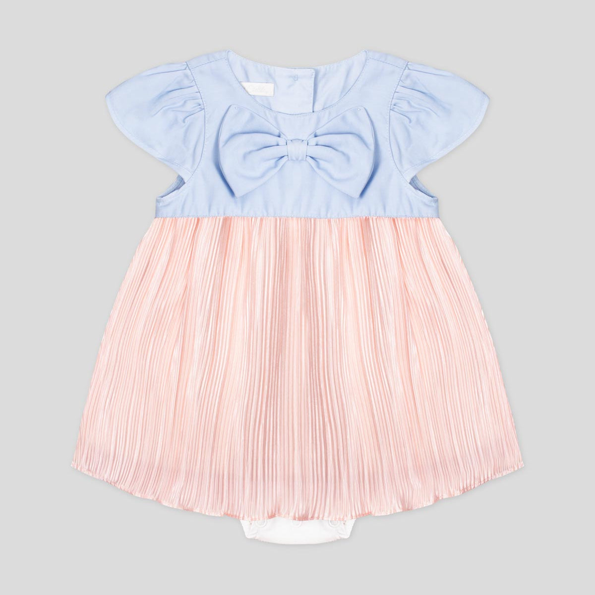 Vestido body en chambray azul con moño y plisado rosado para bebé niña