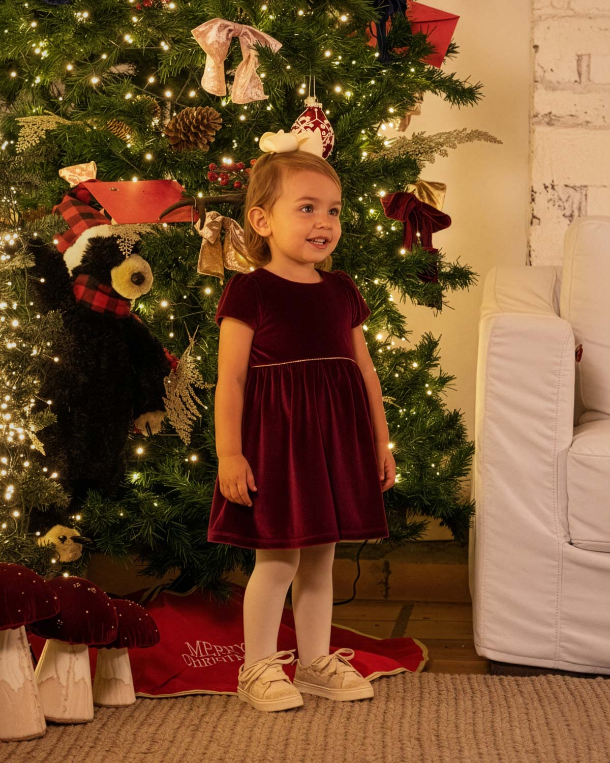 Vestido body en velvet vinotinto con botonadura en espalda para bebé niña