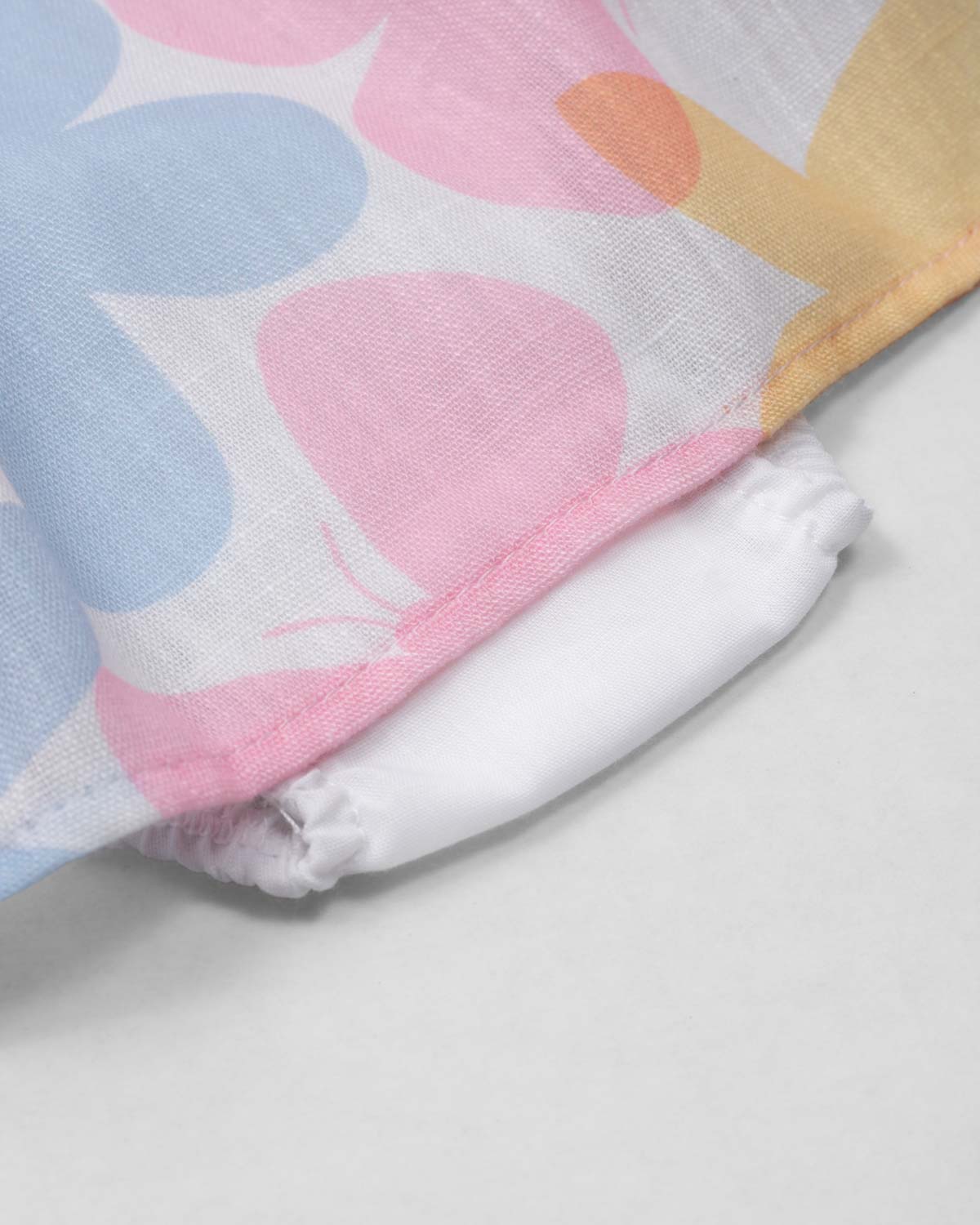 Vestido body con estampado floral pastel con moño blanco para bebé niña