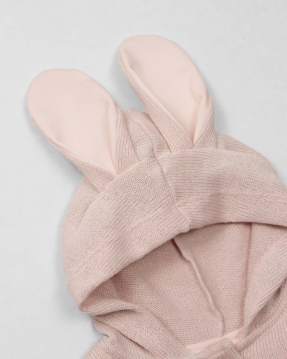 Pijama de dos piezas con gorrito de conejo para bebé niña