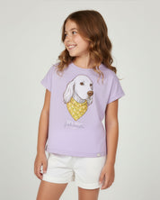 Conjunto blusa lila con estampado de perrito y short blanco para niña