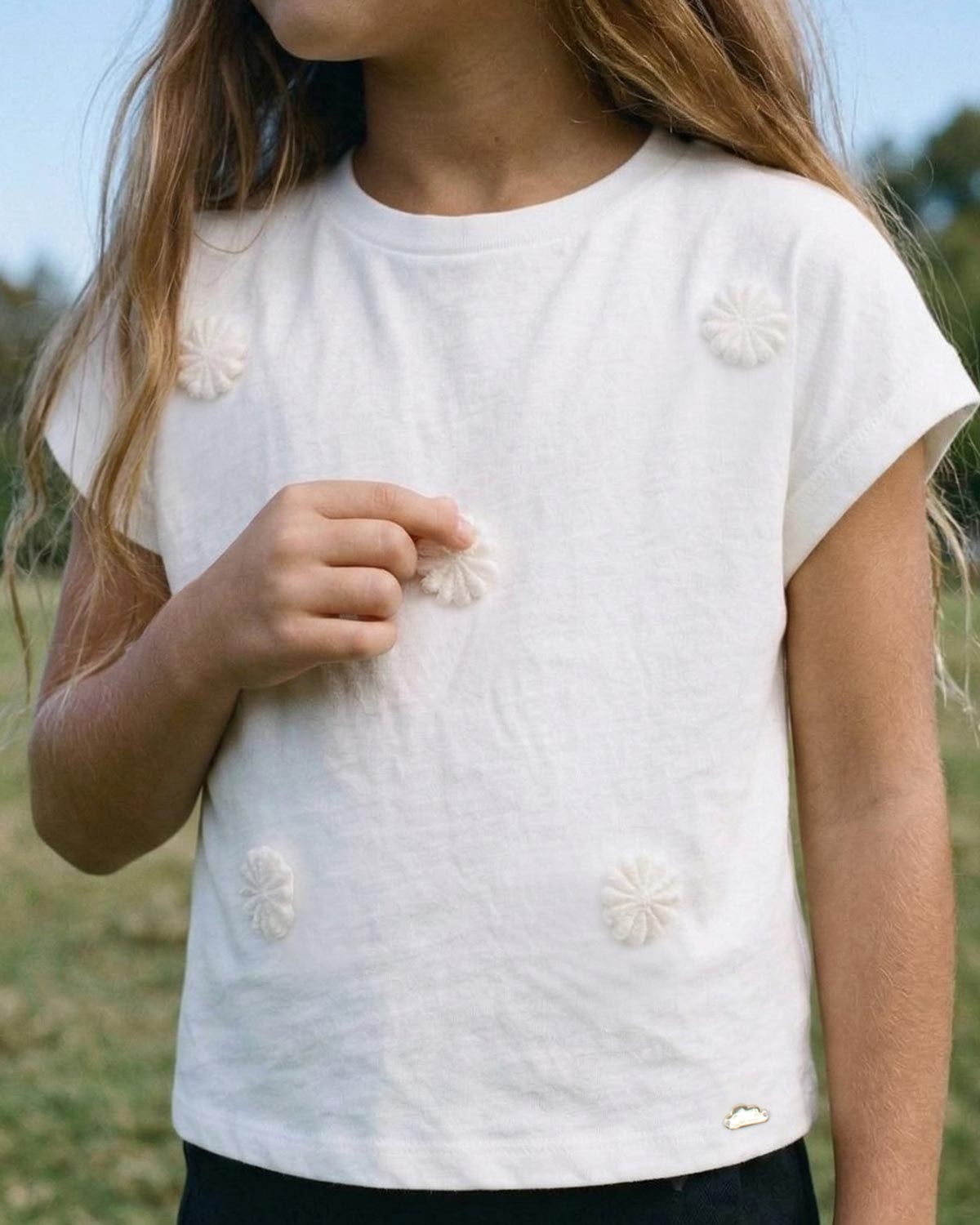 Camiseta blanca manga corta para niña