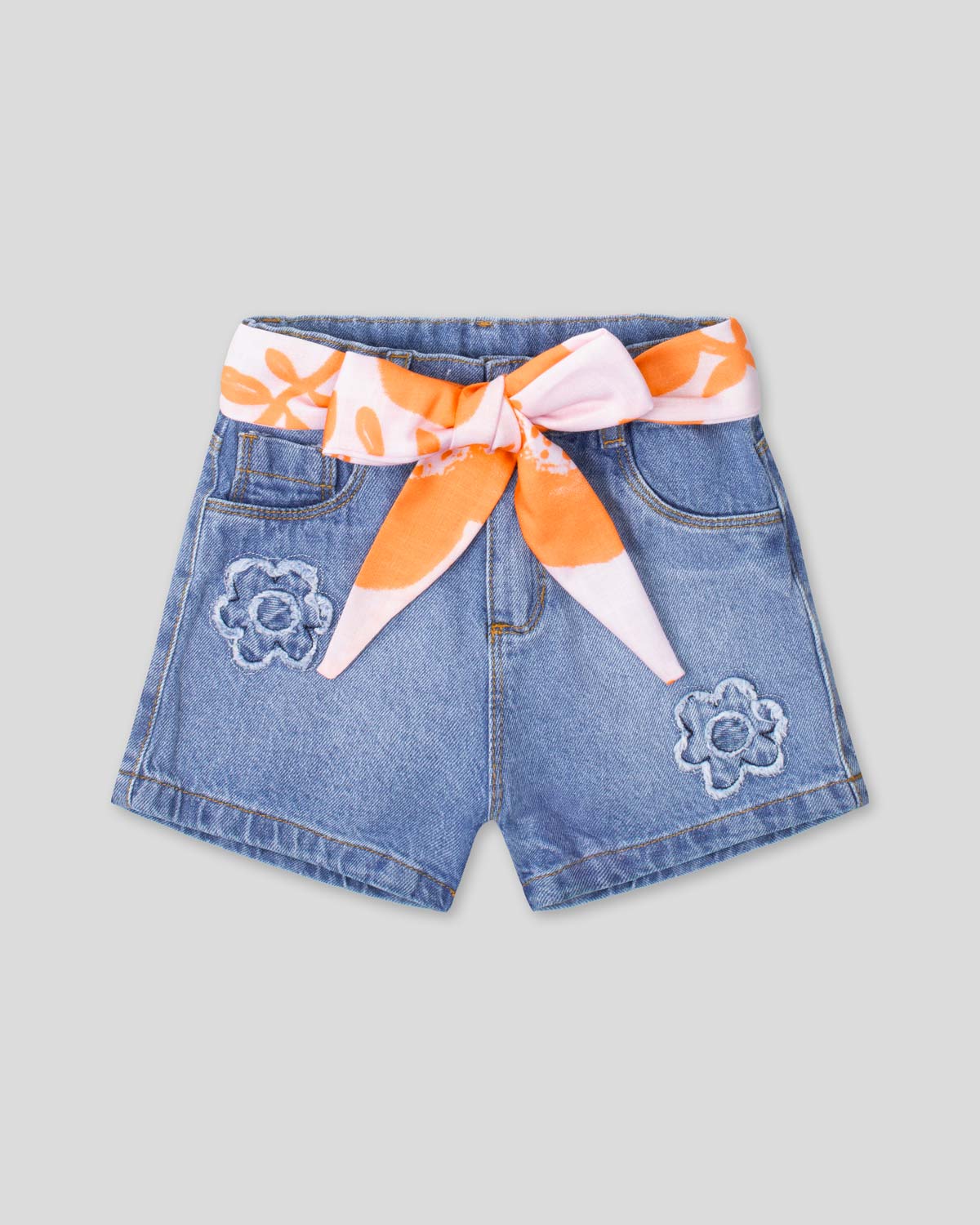 Short denim con detalles de flores y cinturón estampado para niña