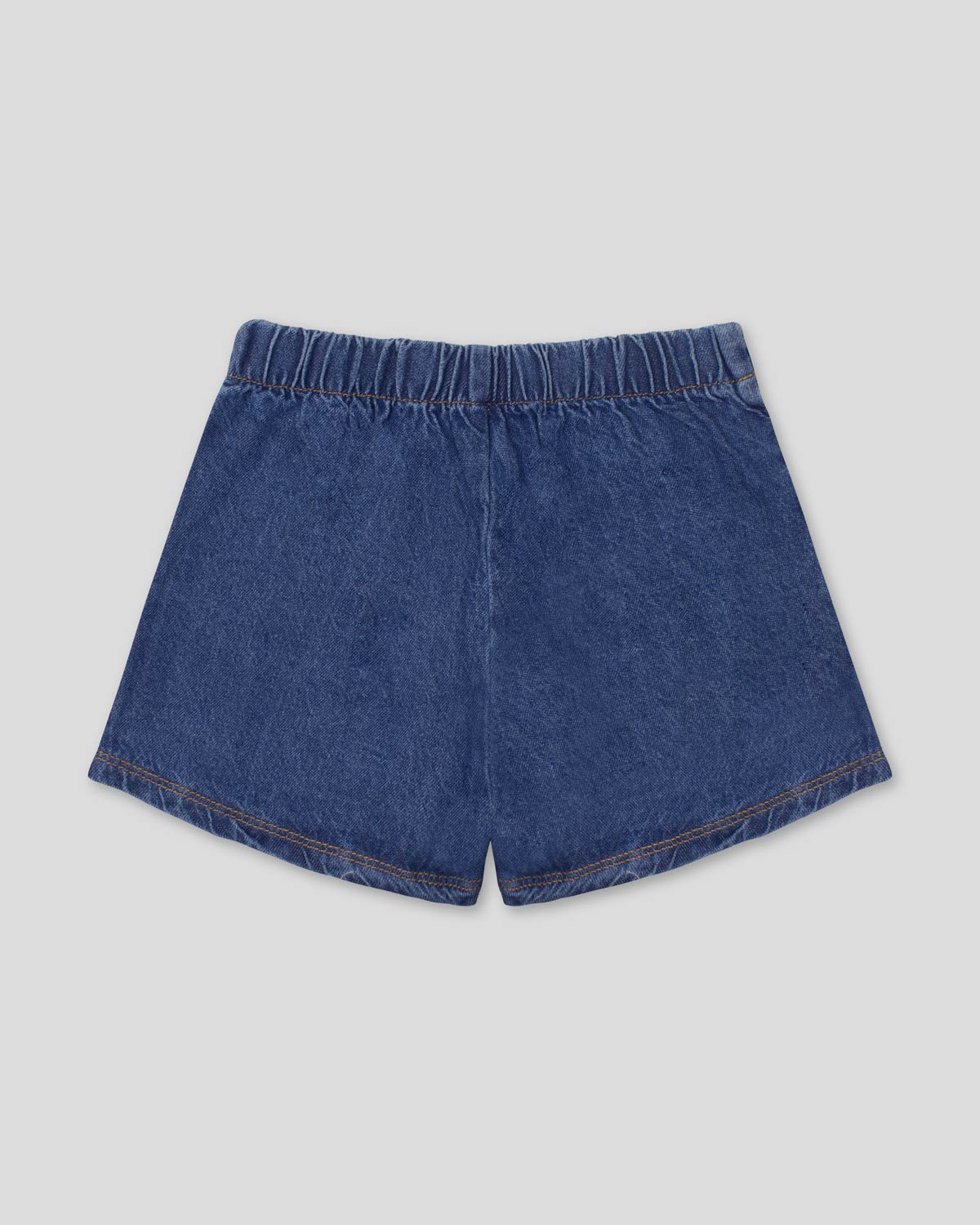 Falda short con pliegues para niña