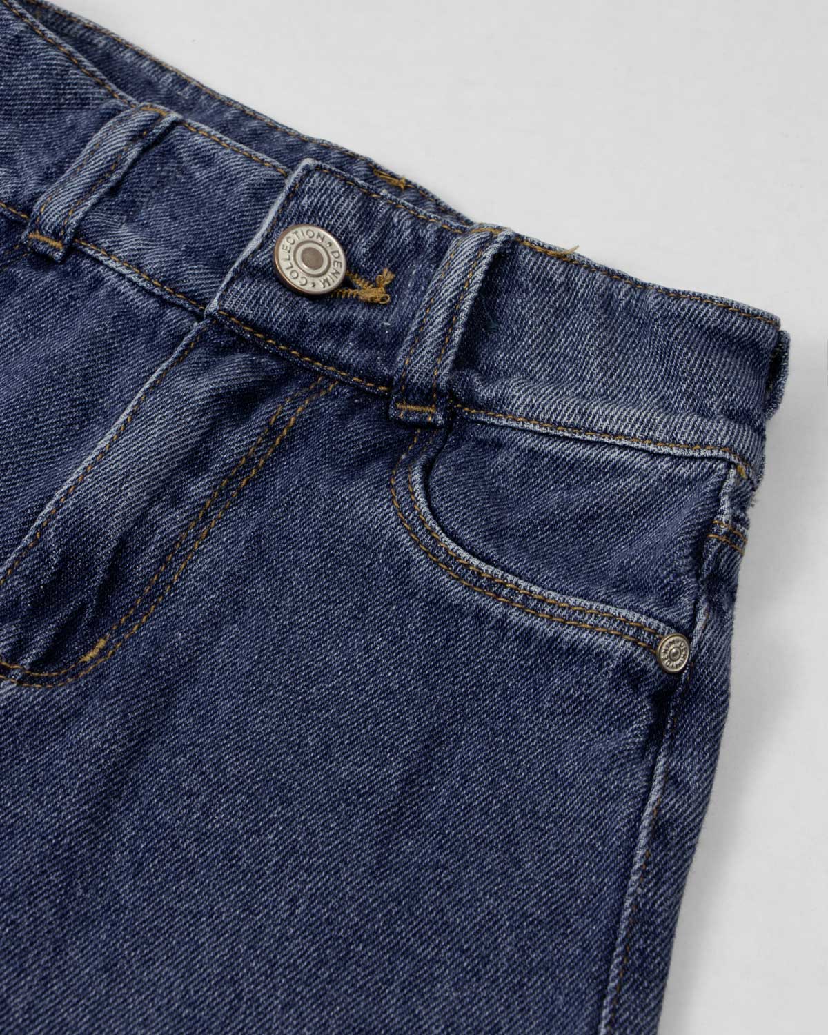 Jean denim con detalle de moños para niña