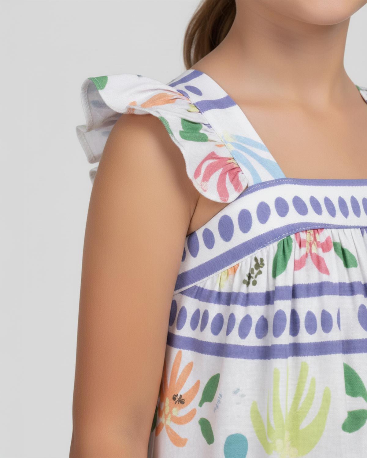 Vestido estampado de tiras con boleros para niña