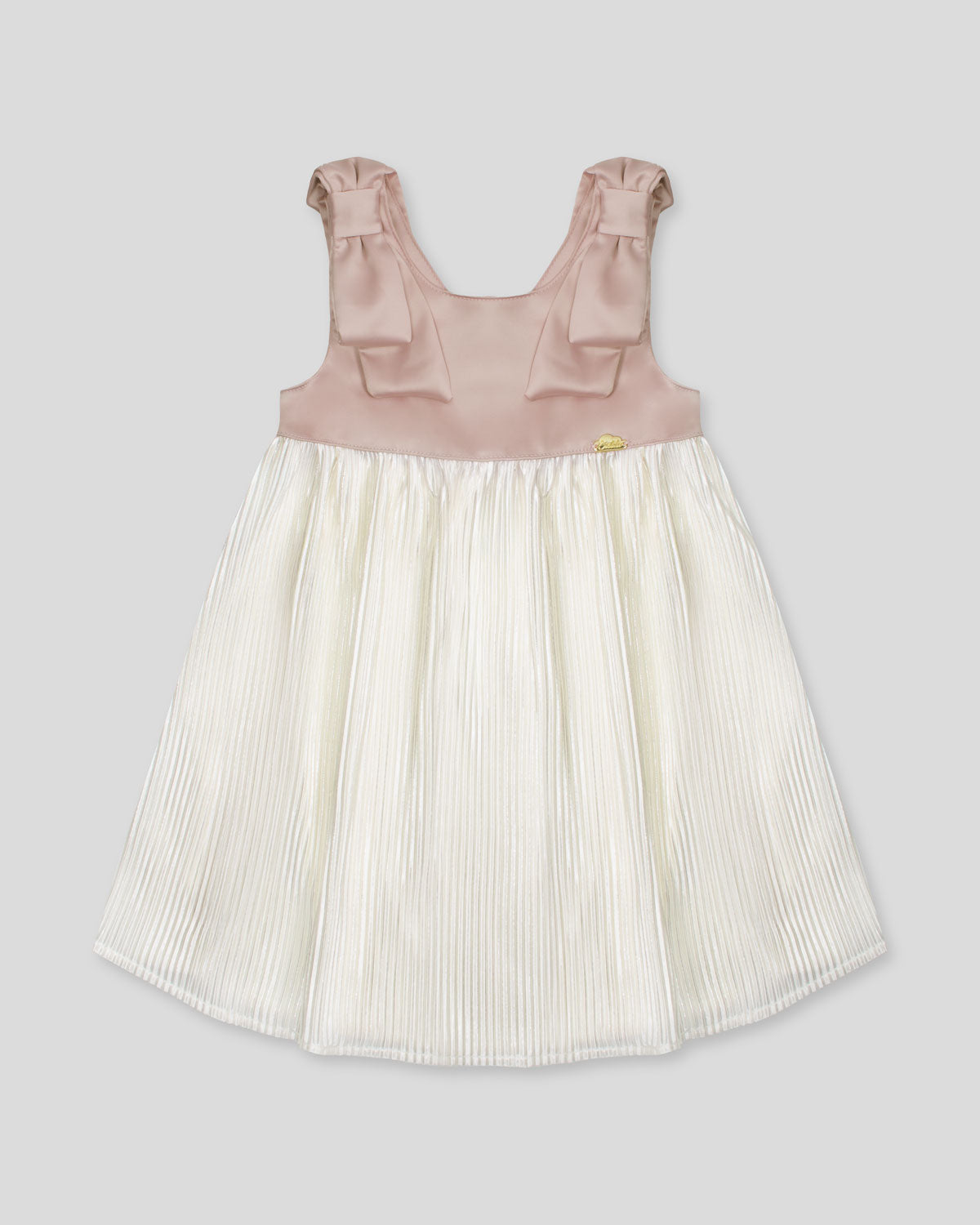 Vestido en satín de tiras con moños y plisado blanco crema para niña