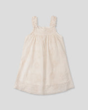 Vestido crema de tiras zurcidas con tela con bordado de flores y lentejuelas para niña