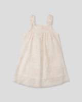 Vestido crema de tiras zurcidas con tela con bordado de flores y lentejuelas para niña