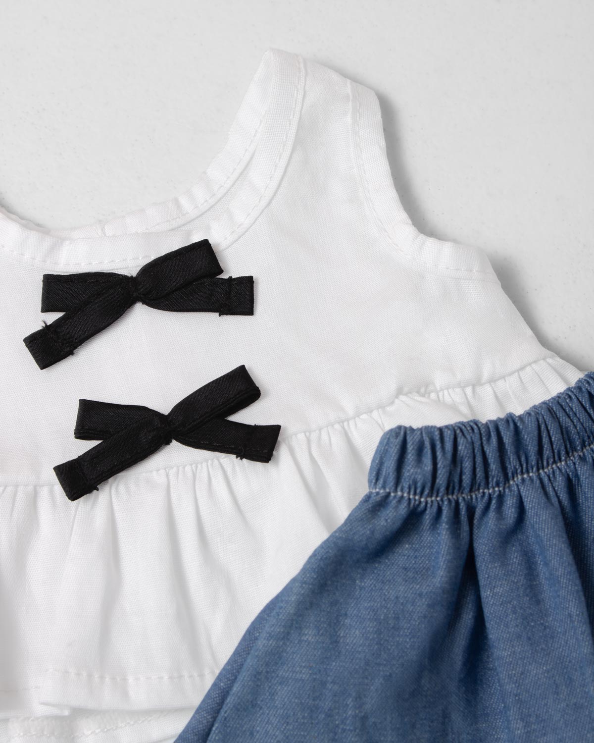 Conjunto blusa blanca con moñitos para peluche