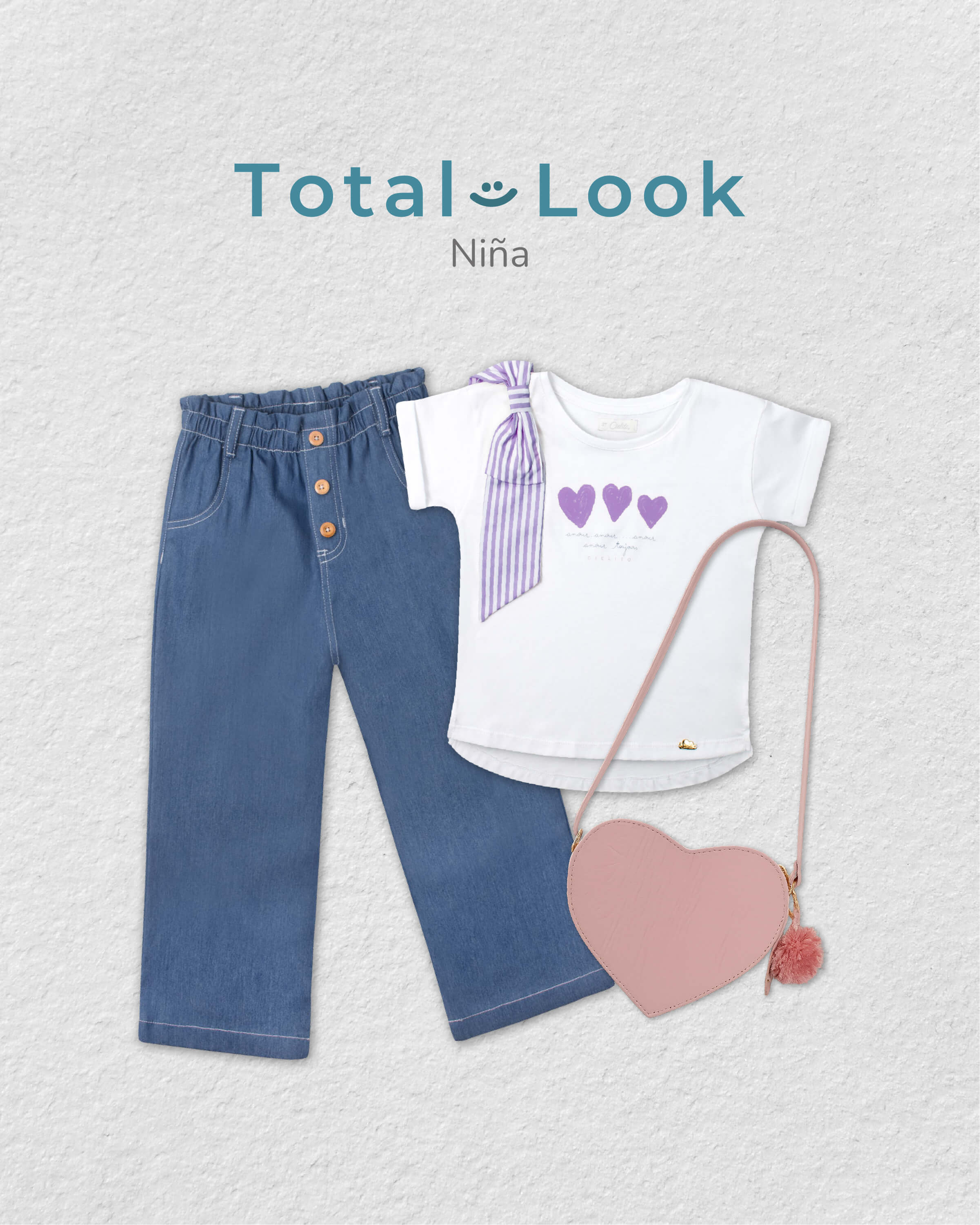 Total look con bolso corazón, camisa y pantalón para niña.