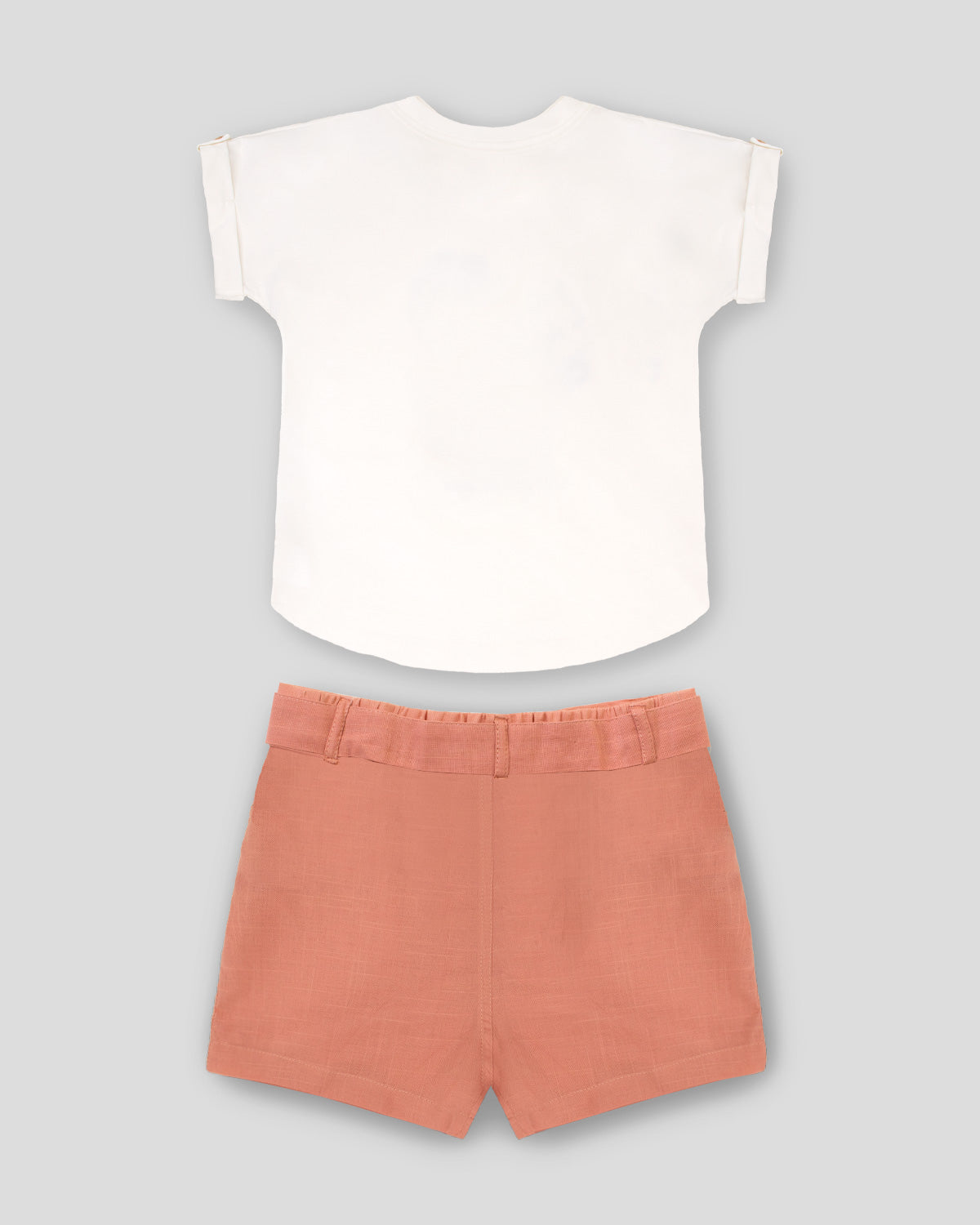 Conjunto blusa con estampado de ardilla y short terracota