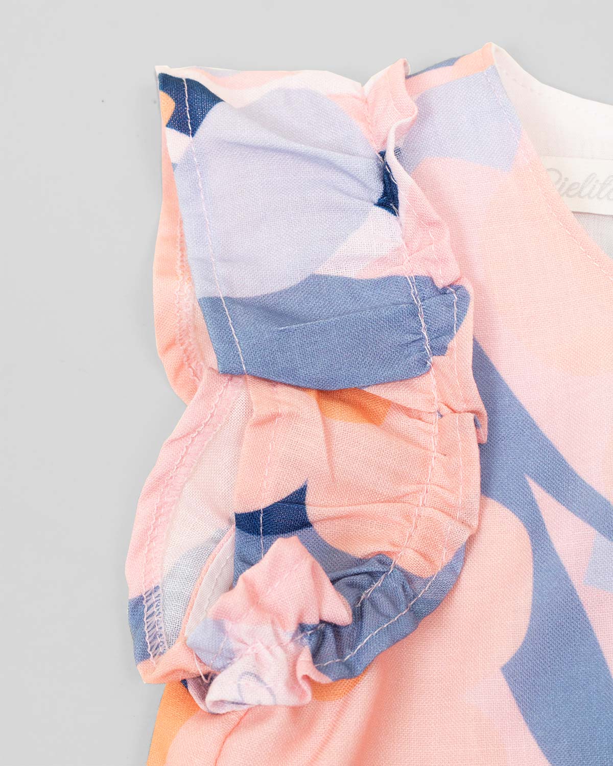 Vestido largo con boleros y estampado de colores para niña